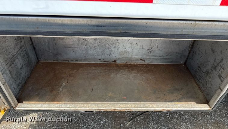 image for item EG5963 2012 Ford F450 Super Duty flatbed truck