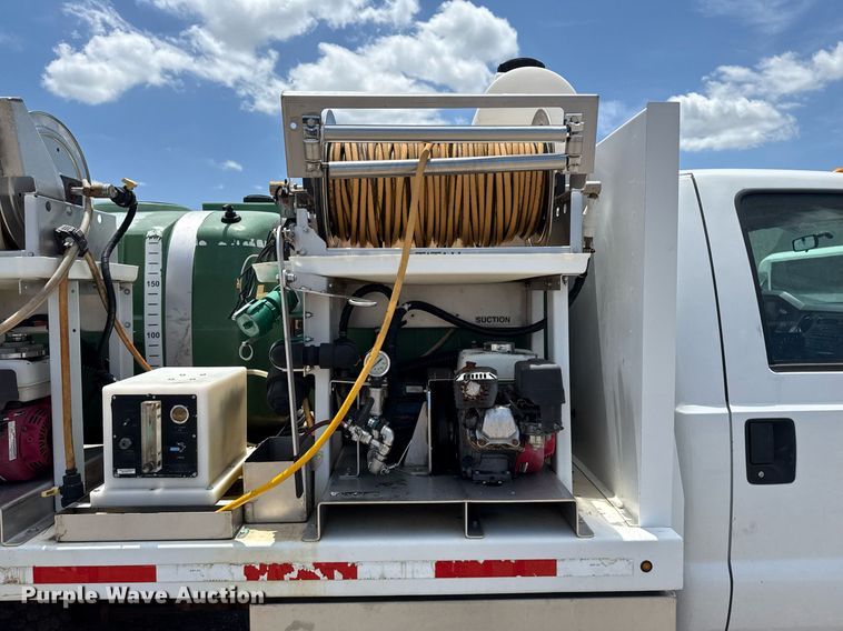 image for item EG5963 2012 Ford F450 Super Duty flatbed truck