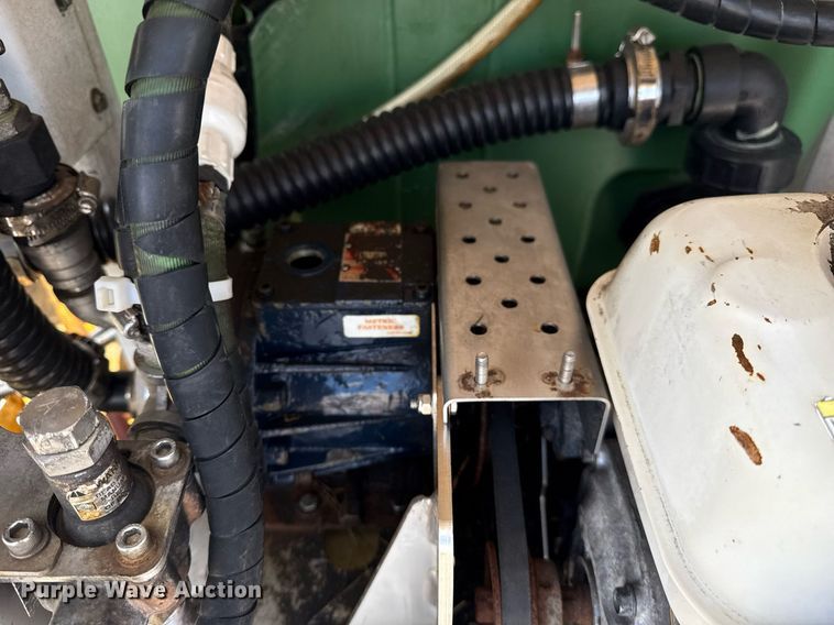 image for item EG5963 2012 Ford F450 Super Duty flatbed truck