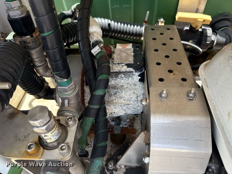 image for item EG5963 2012 Ford F450 Super Duty flatbed truck