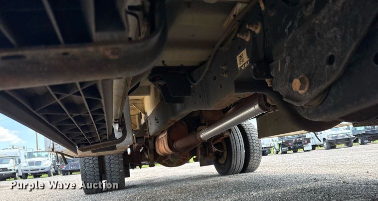 image for item EG5963 2012 Ford F450 Super Duty flatbed truck