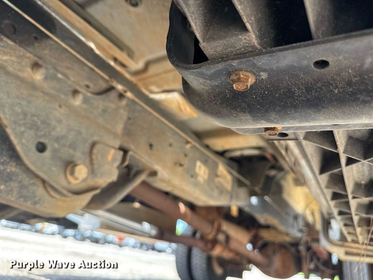 image for item EG5963 2012 Ford F450 Super Duty flatbed truck