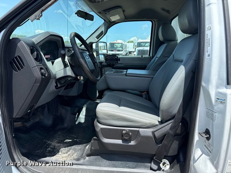 image for item EG5963 2012 Ford F450 Super Duty flatbed truck