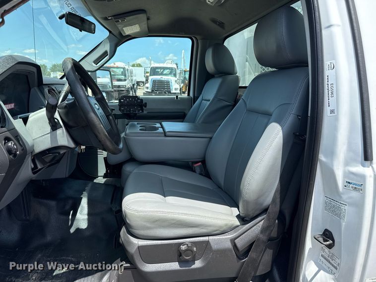 image for item EG5963 2012 Ford F450 Super Duty flatbed truck