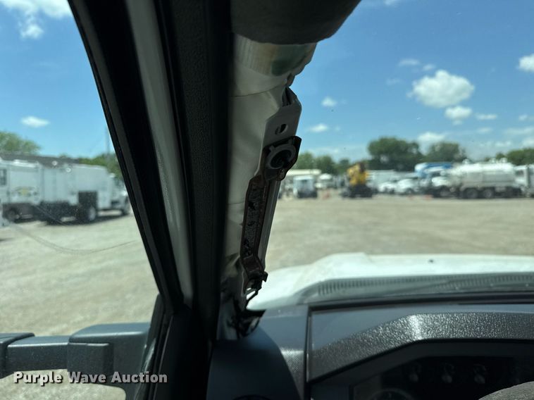 image for item EG5963 2012 Ford F450 Super Duty flatbed truck