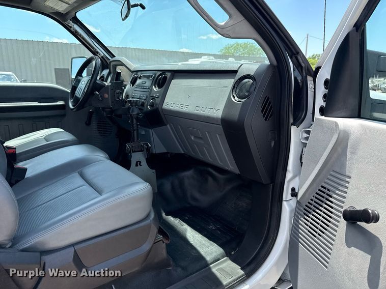 image for item EG5963 2012 Ford F450 Super Duty flatbed truck