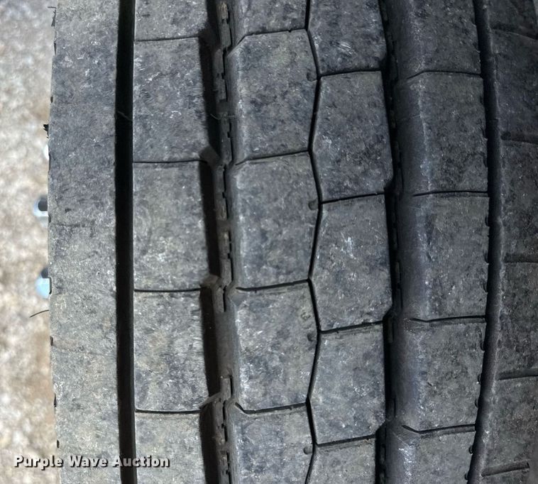 image for item EG5963 2012 Ford F450 Super Duty flatbed truck