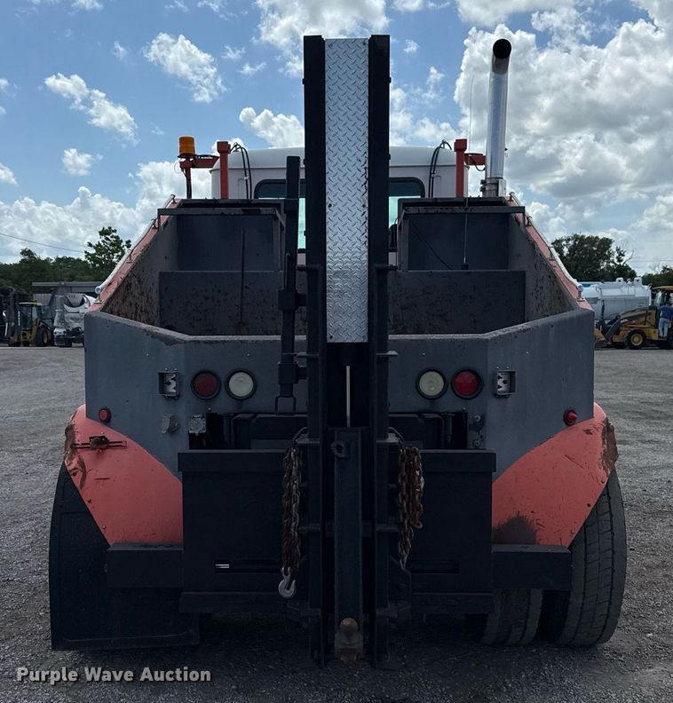 image for item EG5966 2012 Mack CXU613 toter truck