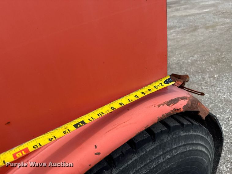 image for item EG5966 2012 Mack CXU613 toter truck