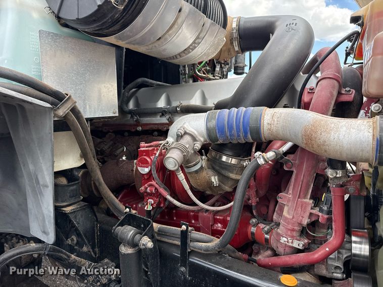 image for item EG5966 2012 Mack CXU613 toter truck