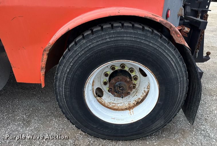 image for item EG5966 2012 Mack CXU613 toter truck