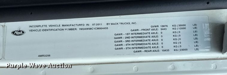image for item EG5966 2012 Mack CXU613 toter truck