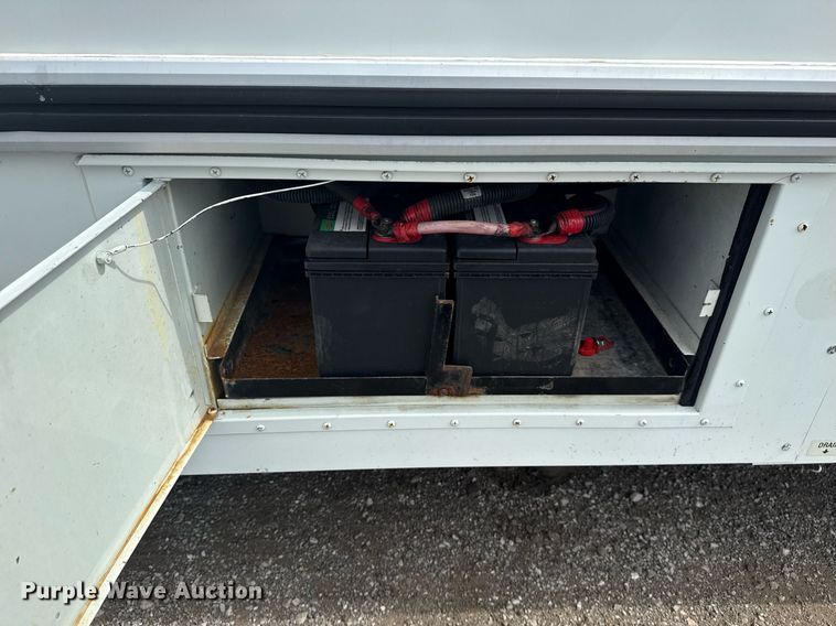 image for item EG5972 2008 International prisoner transport bus