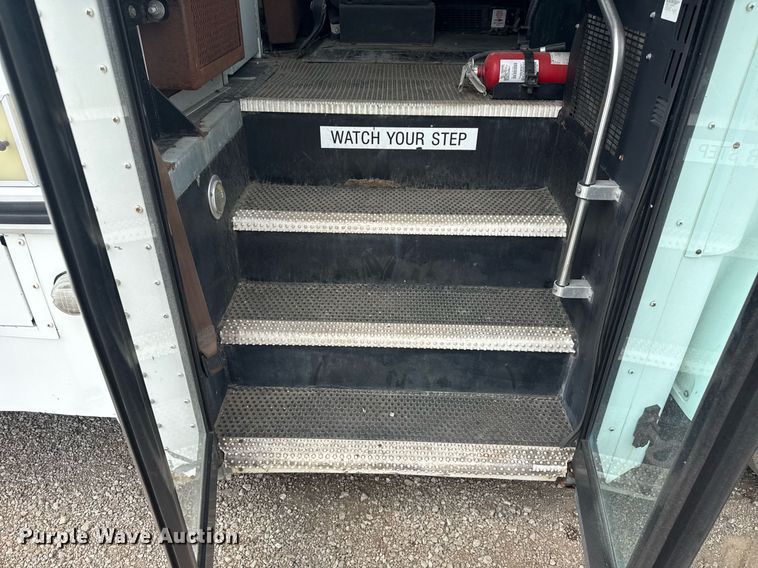 image for item EG5972 2008 International prisoner transport bus