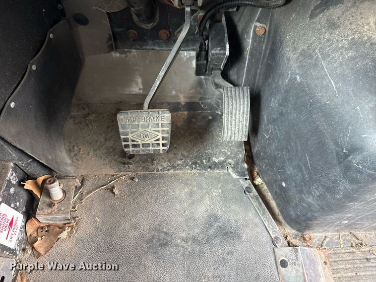 image for item EG5972 2008 International prisoner transport bus