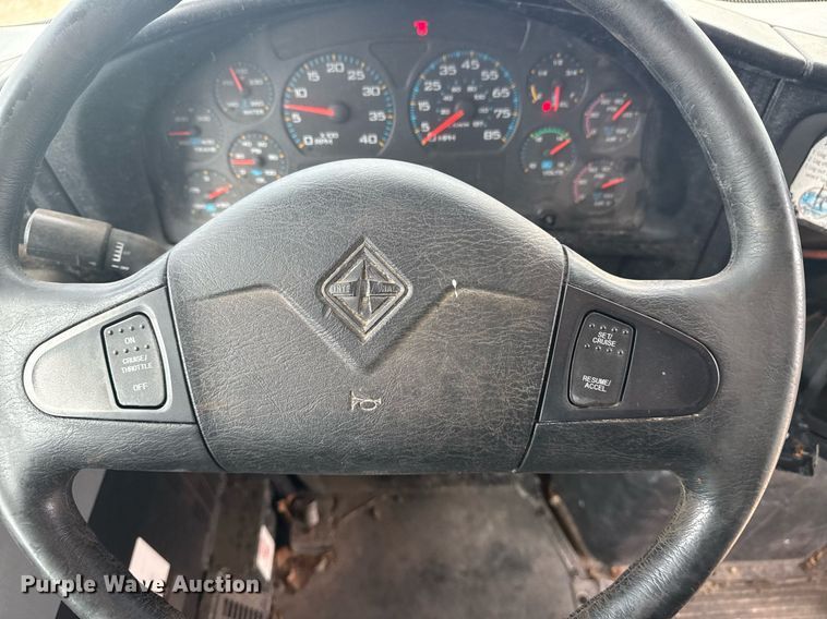 image for item EG5972 2008 International prisoner transport bus