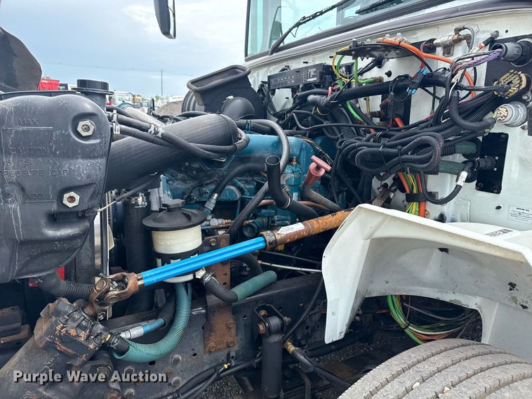 image for item EG5972 2008 International prisoner transport bus