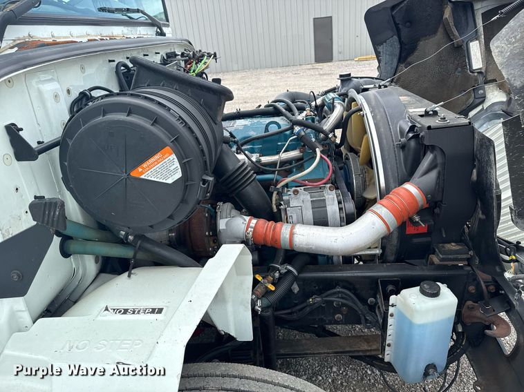 image for item EG5972 2008 International prisoner transport bus