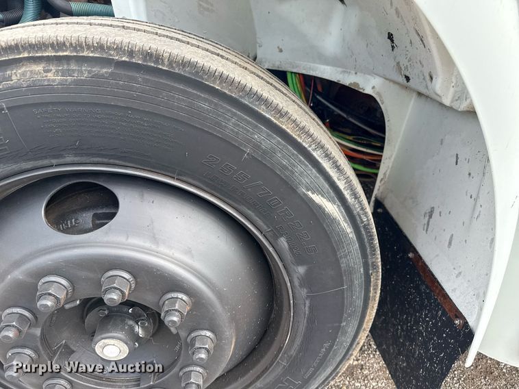 image for item EG5972 2008 International prisoner transport bus