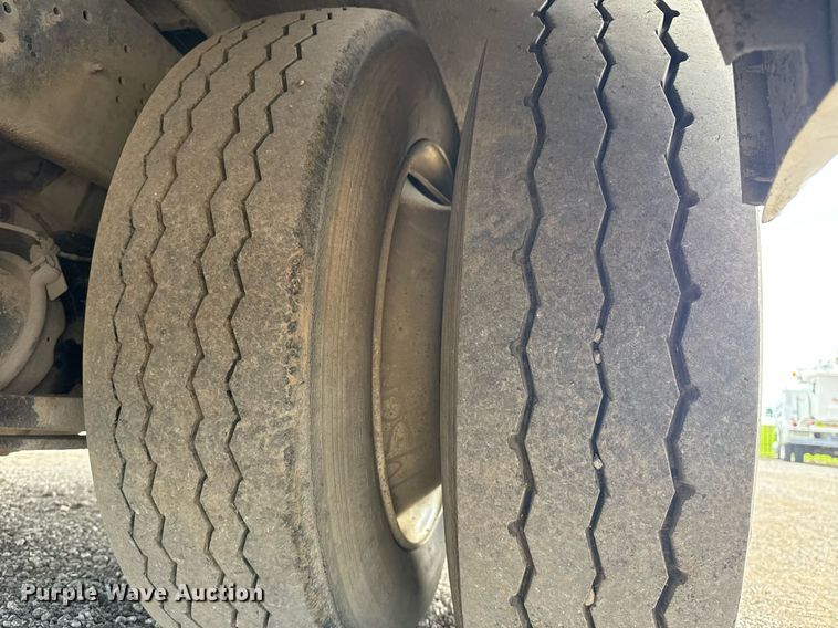 image for item EG5972 2008 International prisoner transport bus