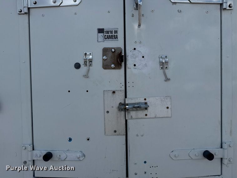 image for item EG5975 2005 GMC C4500 utility / service truck