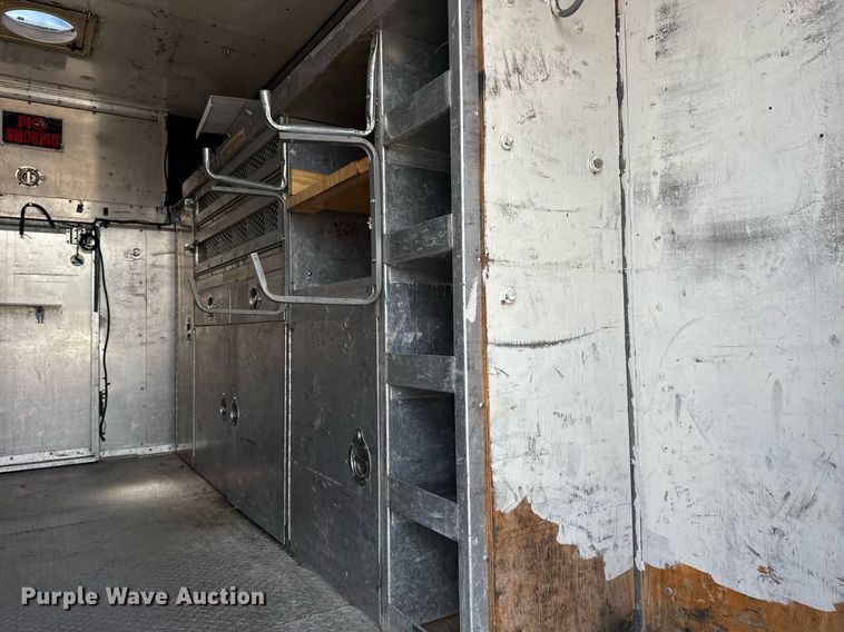 image for item EG5975 2005 GMC C4500 utility / service truck