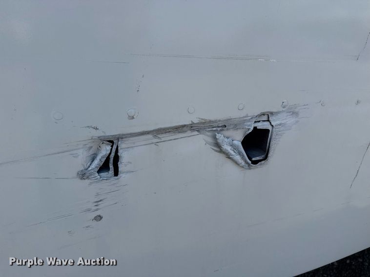 image for item EG5975 2005 GMC C4500 utility / service truck