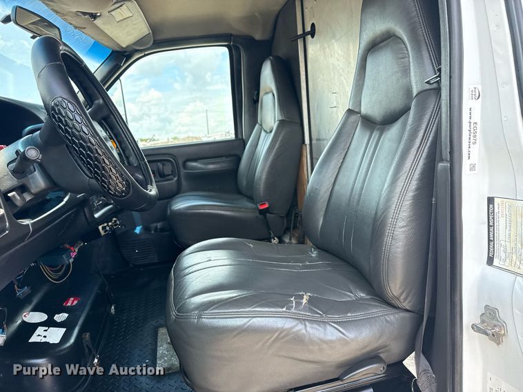 image for item EG5975 2005 GMC C4500 utility / service truck