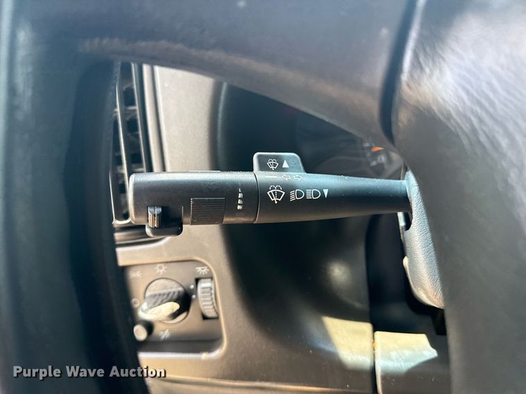 image for item EG5975 2005 GMC C4500 utility / service truck