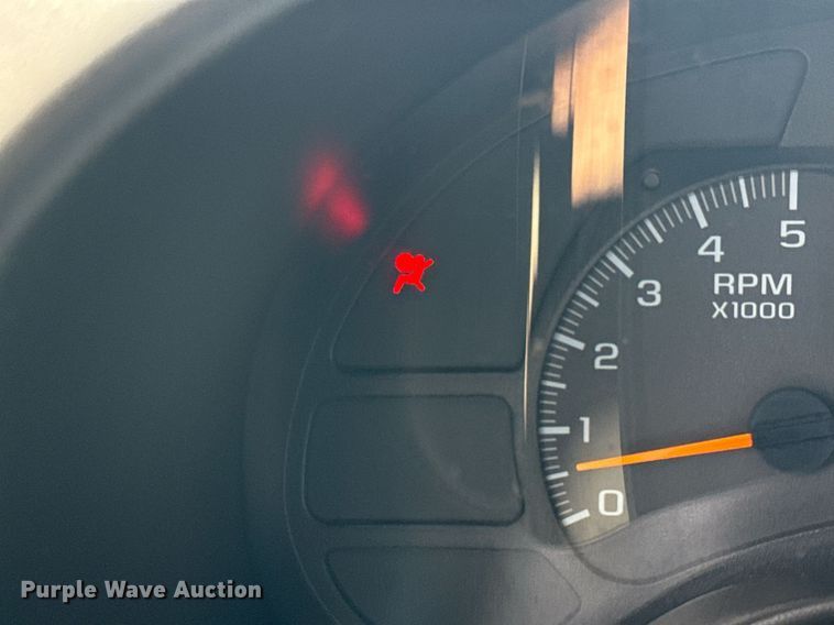 image for item EG5975 2005 GMC C4500 utility / service truck