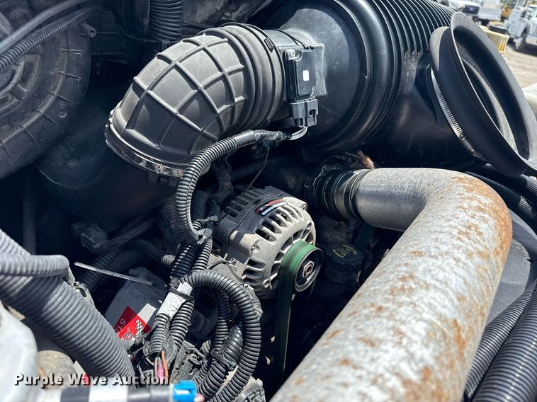 image for item EG5975 2005 GMC C4500 utility / service truck