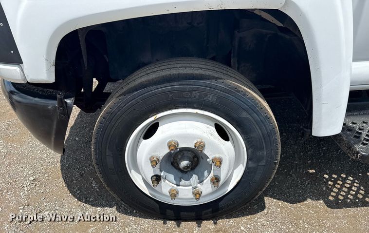 image for item EG5975 2005 GMC C4500 utility / service truck