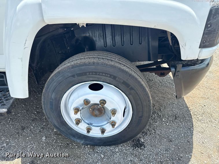 image for item EG5975 2005 GMC C4500 utility / service truck