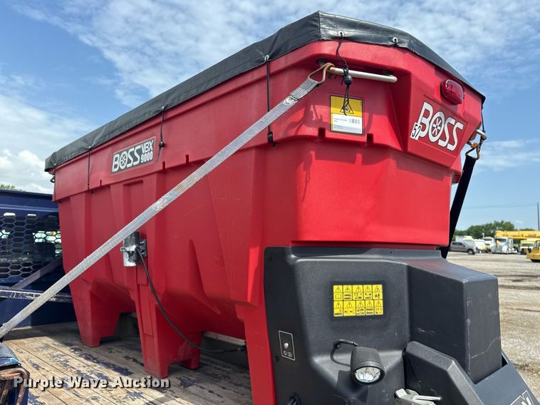 image for item EG5982 2019 Ford F350 Super Duty Crew Cab flatbed pickup truck