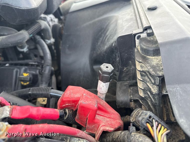 image for item EG5982 2019 Ford F350 Super Duty Crew Cab flatbed pickup truck