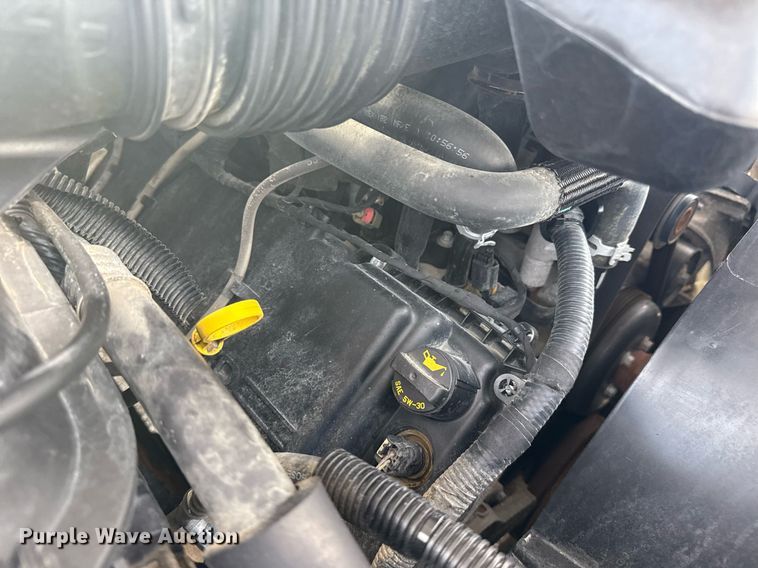 image for item EG5982 2019 Ford F350 Super Duty Crew Cab flatbed pickup truck