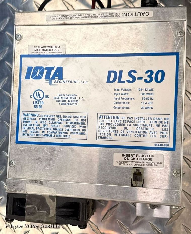 image for item EG5988 2001 Ford E350 Super Duty ambulance