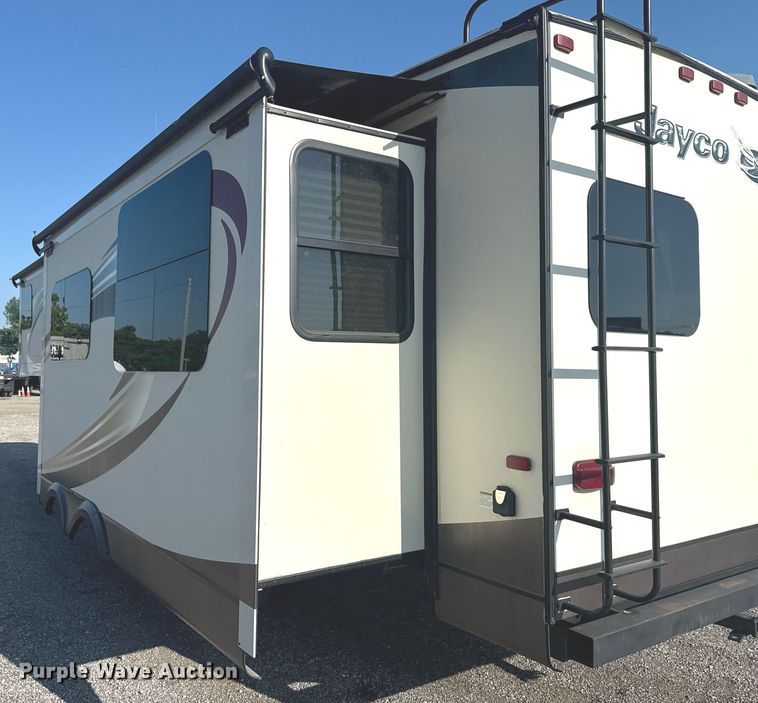 image for item EG5990 2016 Jayco Eagle HT camper