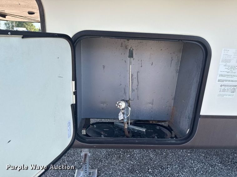 image for item EG5990 2016 Jayco Eagle HT camper