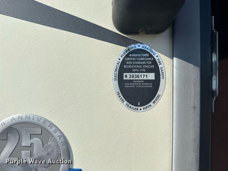 image for item EG5990 2016 Jayco Eagle HT camper