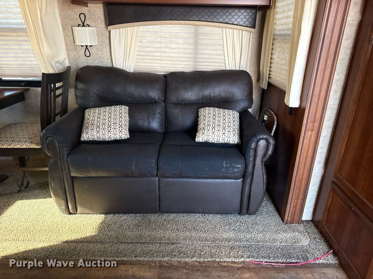 image for item EG5990 2016 Jayco Eagle HT camper