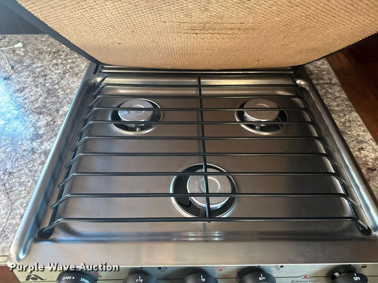 image for item EG5990 2016 Jayco Eagle HT camper