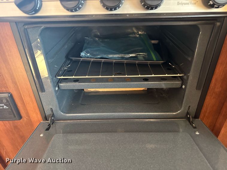 image for item EG5990 2016 Jayco Eagle HT camper