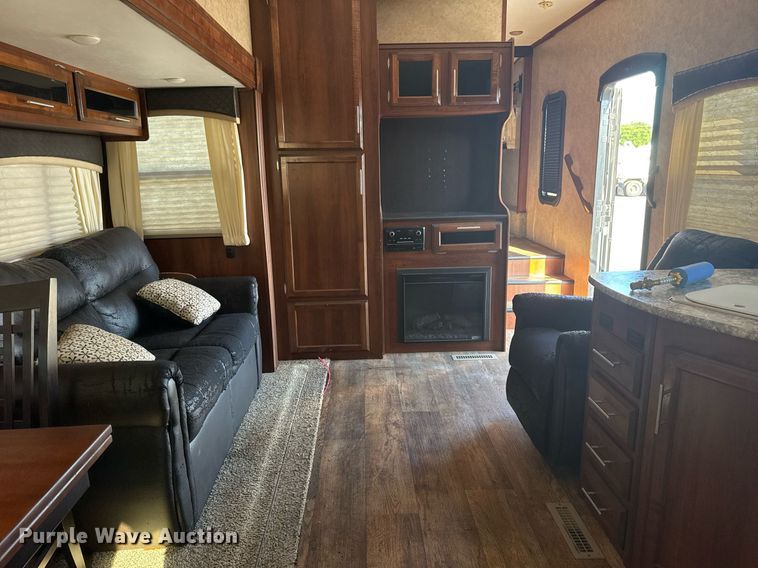 image for item EG5990 2016 Jayco Eagle HT camper