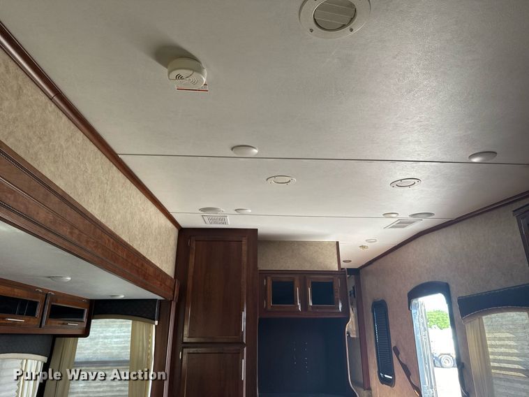 image for item EG5990 2016 Jayco Eagle HT camper