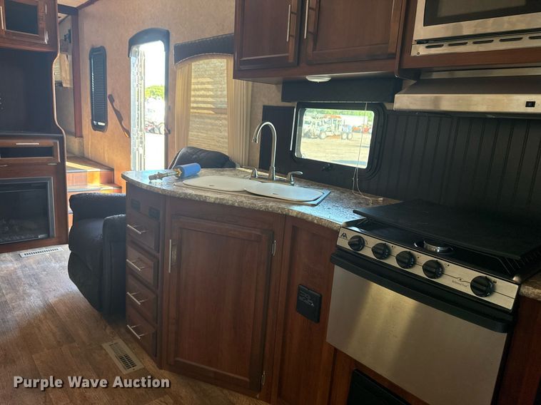 image for item EG5990 2016 Jayco Eagle HT camper