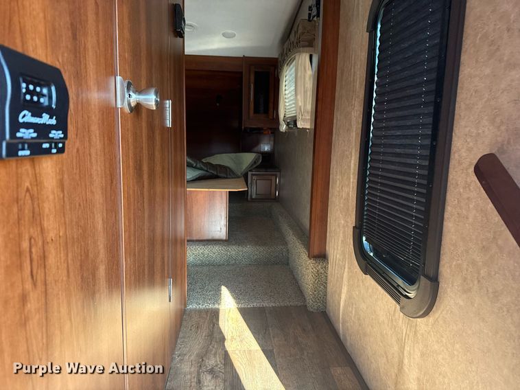 image for item EG5990 2016 Jayco Eagle HT camper