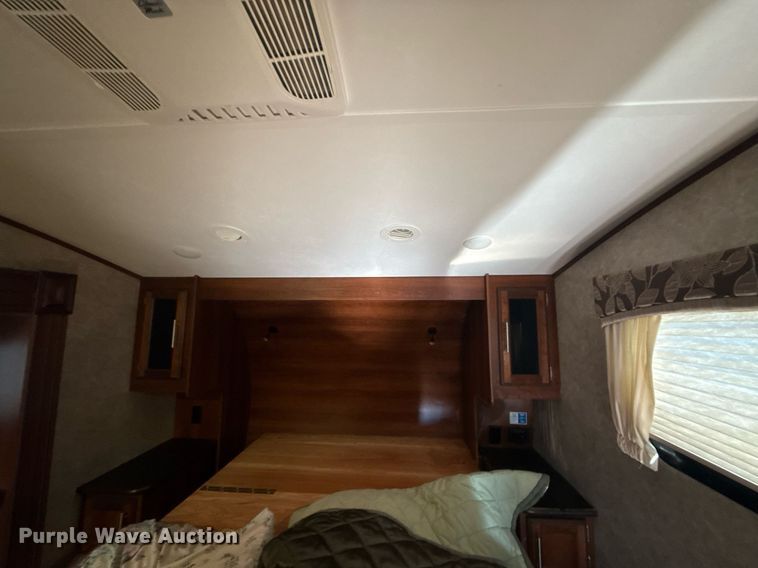 image for item EG5990 2016 Jayco Eagle HT camper