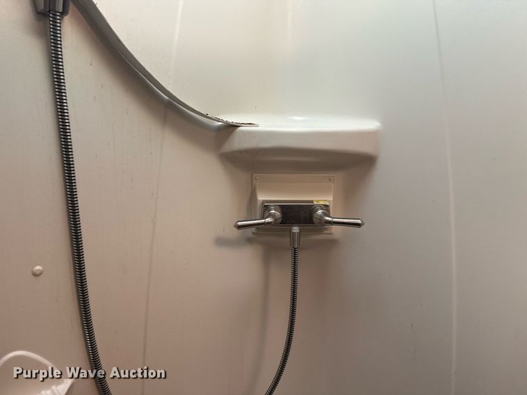 image for item EG5990 2016 Jayco Eagle HT camper