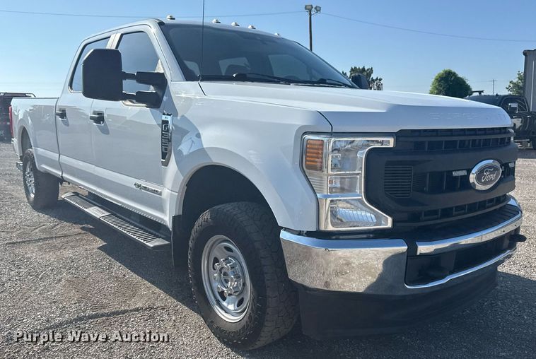 image for item EG5992 2021 Ford F350 Super Duty Crew Cab pickup truck